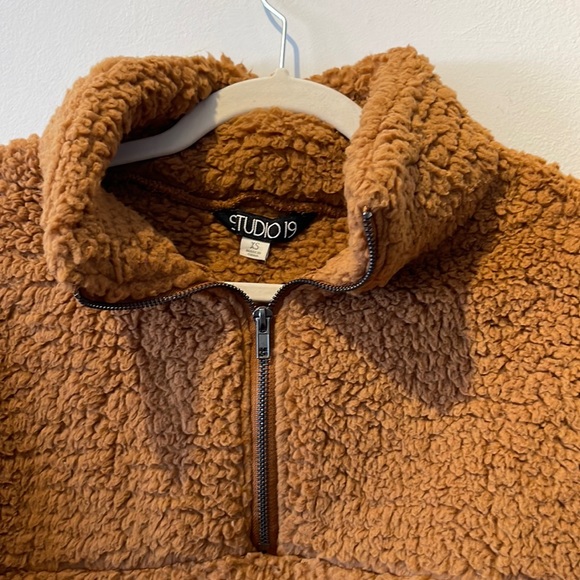 Francesca’s Studio 19 XS Kelly Sherpa Pullover Sweater Camel NWT - Picture 4 of 9